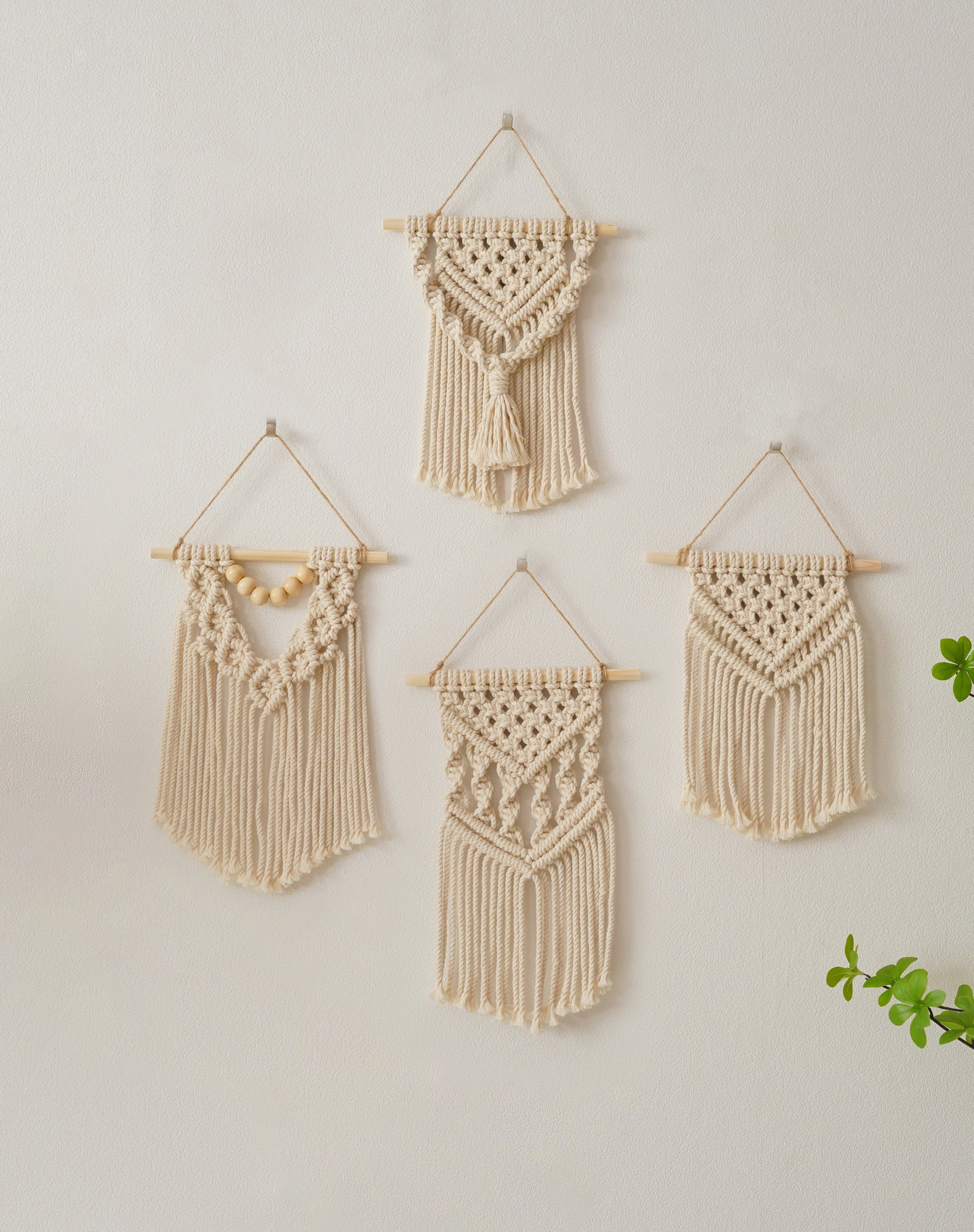 Small Macrame Wall Hanging DIY Kit For Cozy Boho Decorations